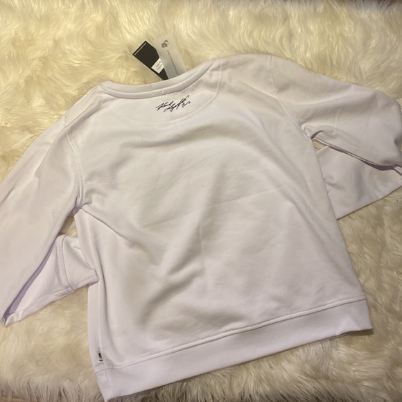 Host Pick Karl Lagerfeld Paris White Heart Crew Neck Sweater Women’s Small NWT - Picture 4 of 7